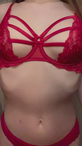 im so in love with that lingerie that i have to show it to you : video clip