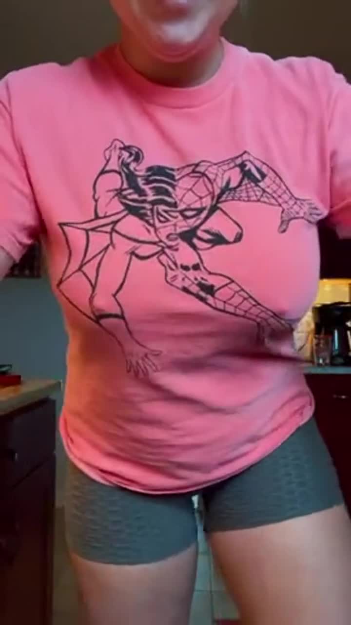 My mom boobs love to show off : video clip