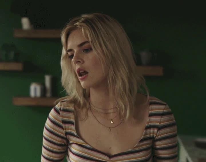 Birthday Girl: Samara Weaving in SMILF [S2E6-2019] : video clip