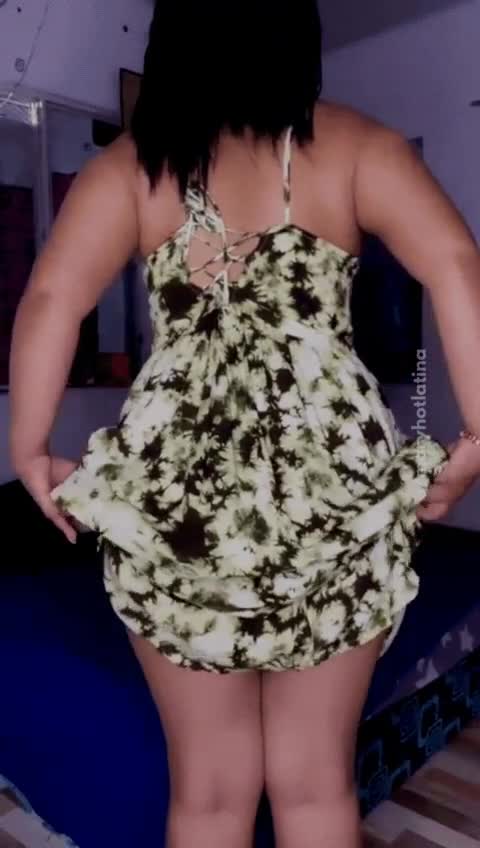 I wonder if my dates know I wear no panties 😝 : video clip