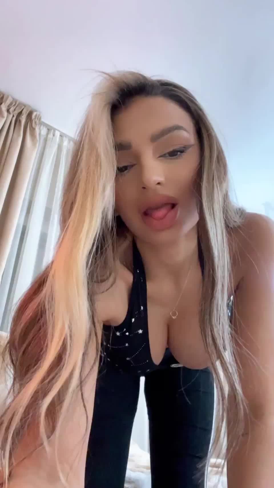 I'll let you bust on them : video clip