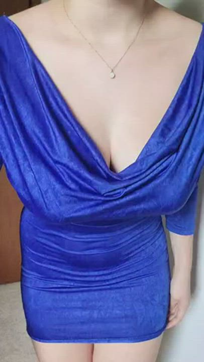 Do you love this boob, watch full and more video of her, link below : video clip