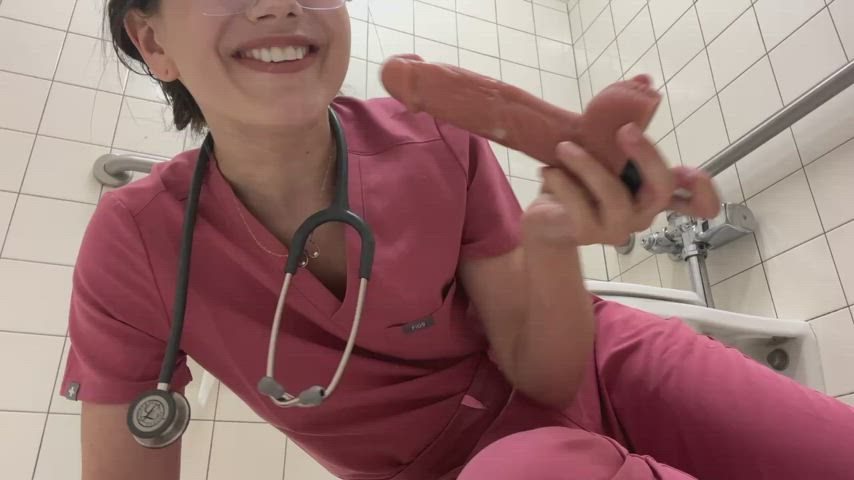 Did you know nurses are 69% more likely to do anal [GIF] : video clip