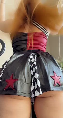 I always wear skirts that are too short so you can easily Fuck my big ginger ass : video clip