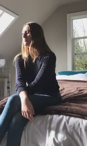 Shy girl taking off everything : video clip
