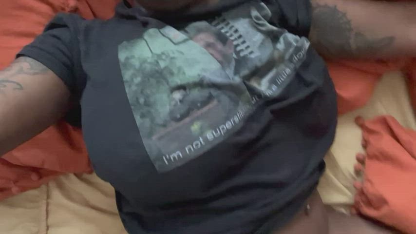 My t shirt is the best : video clip