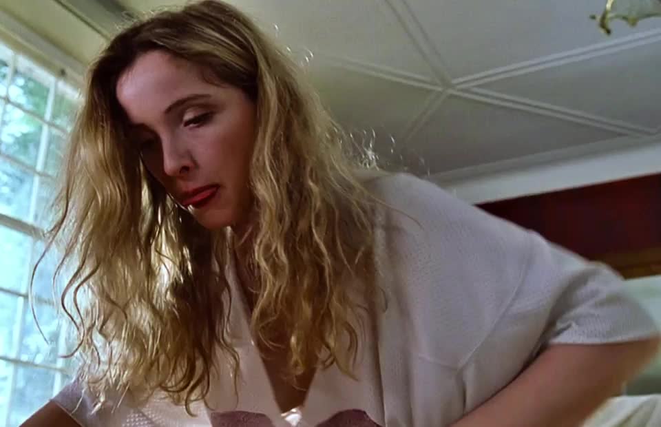 Birthday Babe: Julie Delpy in An American Werewolf in Paris (1997) : video clip