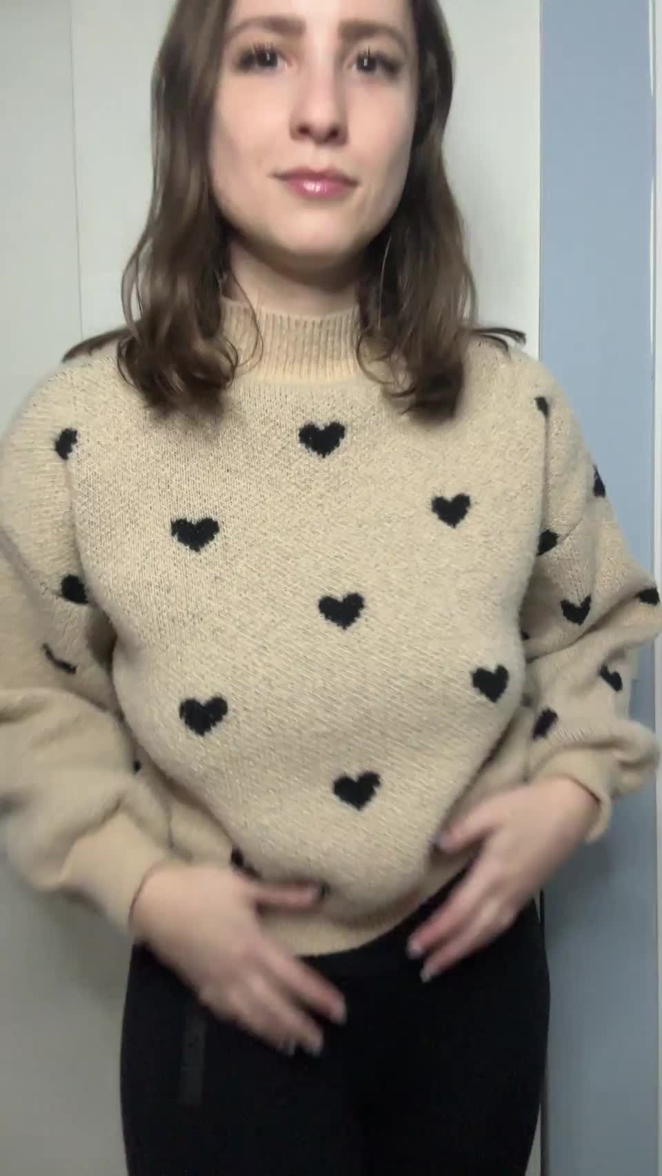 wish you could impregnate my virgin pussy : video clip