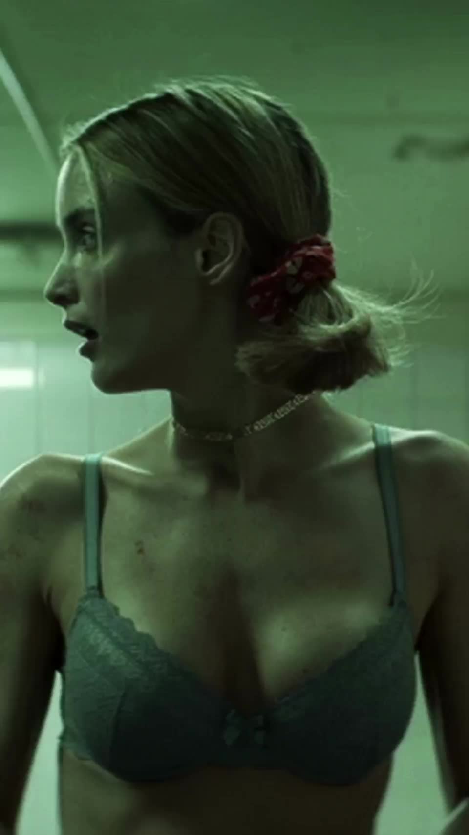 Charlotte Le Bon : video clip