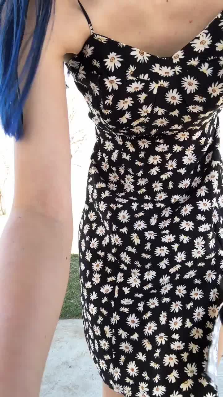 Had to take advantage of sundress season! [GIF] : video clip