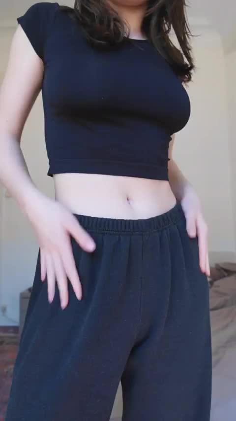 Italian + busty petite + pawg 🤯 : video clip