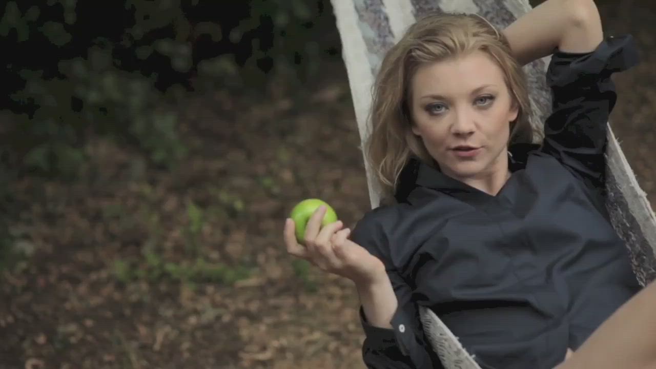 Natalie Dormer tempts you with forbidden fruit : video clip