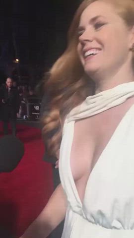 LOOK AT THAT FACE THOSE BOOBS.. AMY ADAMS THE PERFECT GODDESS : video clip
