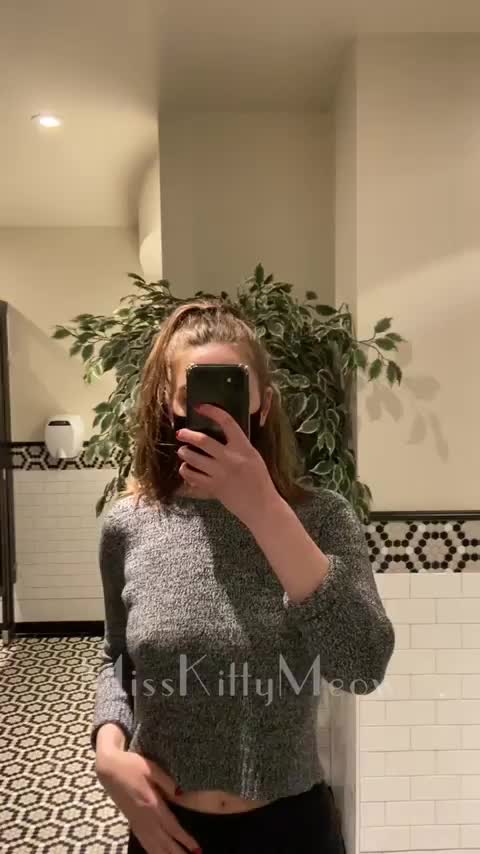 Good girls flash their boobs in public bathrooms : video clip