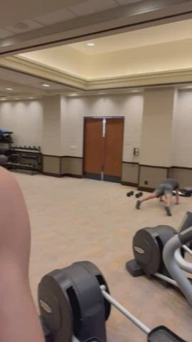 Making my workout a little more fun [gif] : video clip