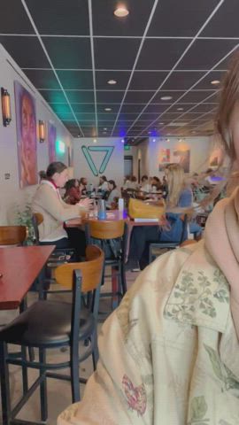 Waiting for my latte [gif] : video clip