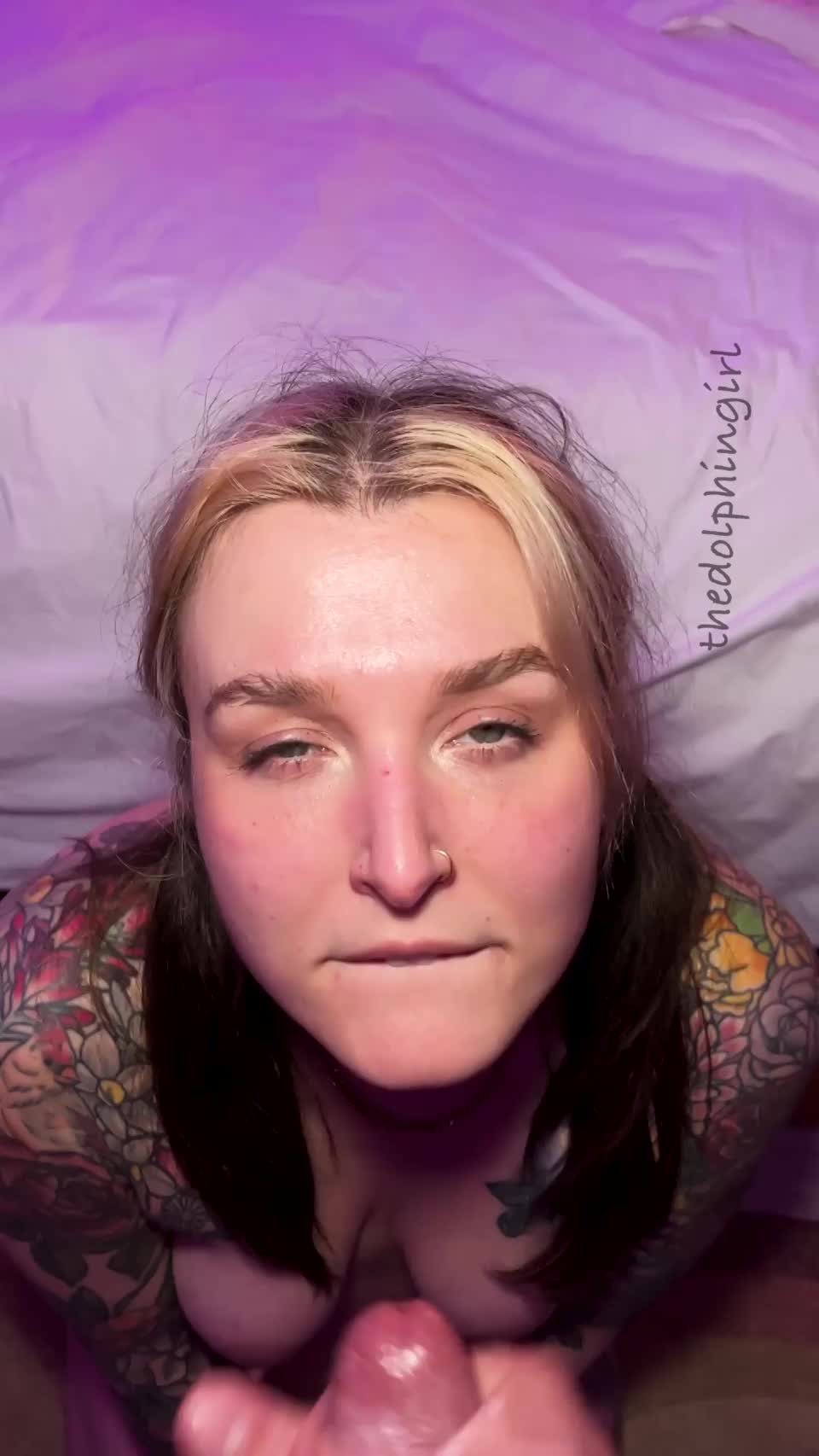 My man's a champ and managed to cum on both of my cheeks at the same time : video clip