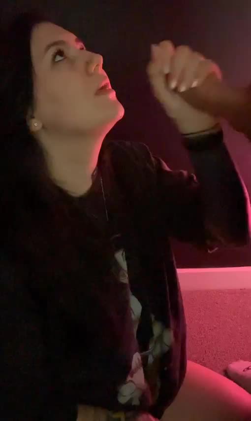 I love worshipping other guys cocks : video clip