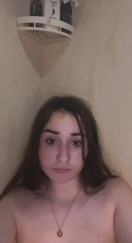 I love being your naughty girl : video clip