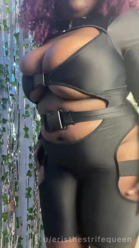 did your gf send you titties today or do i have to? : video clip
