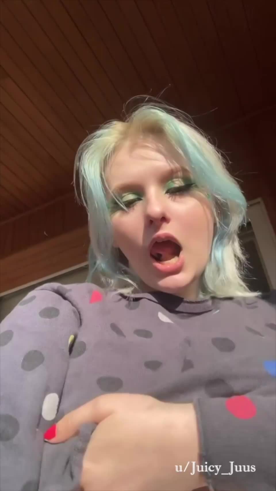 Cute and busty for you : video clip