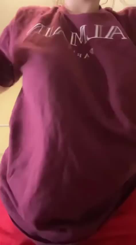 Hard to hide even in a baggy shirt : video clip