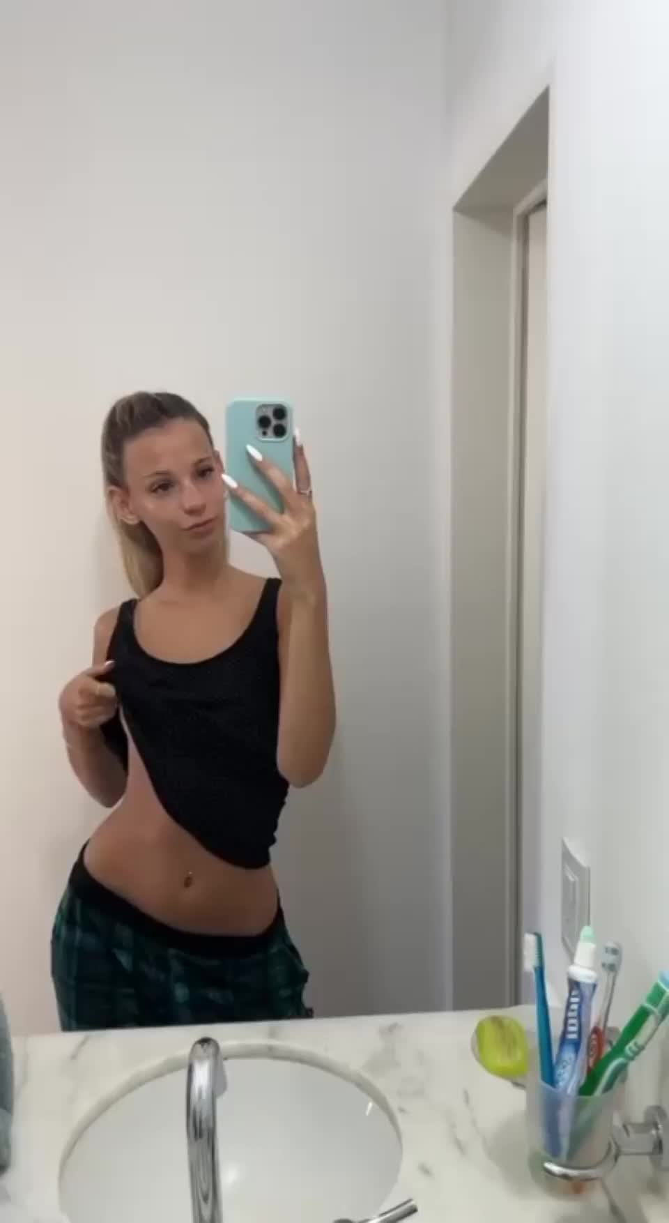 You can fuck me every day but can't fuck other girls, deal? : video clip