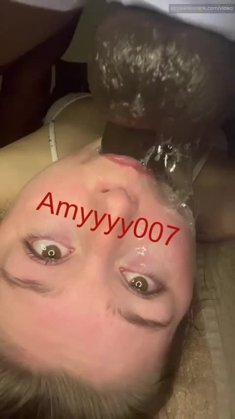 Look me in my eyes while I get my throat fucked 👀🔥 [OC] : video clip