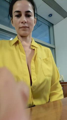 My boobs at work [GIF] : video clip