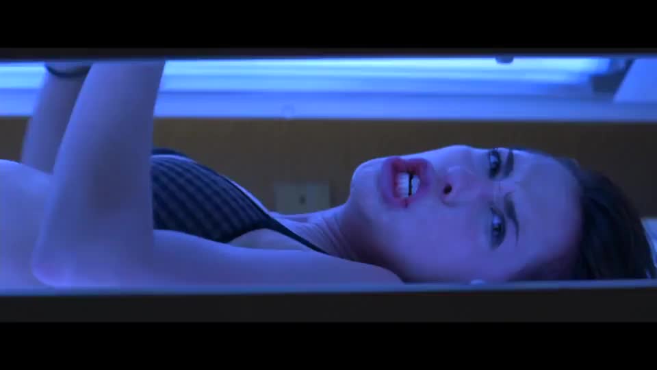 Jennifer Love Hewitt : video clip