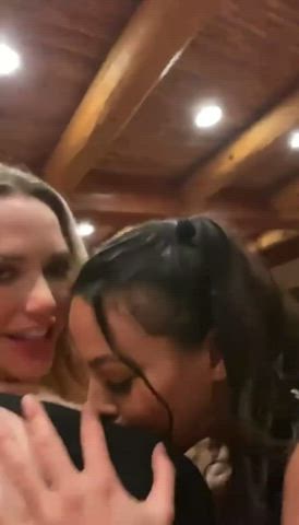 Luna Star & Mia Malkova passionately kissing : video clip