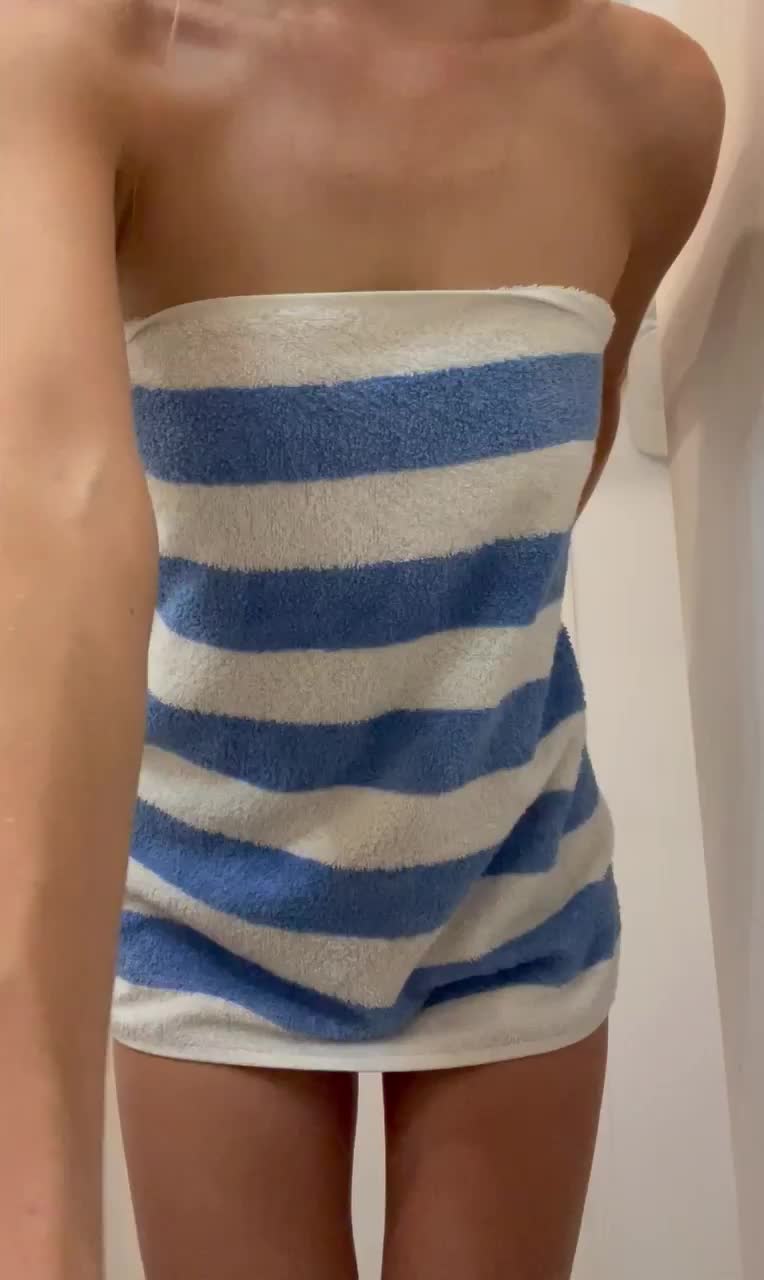 Tiny towel drop! : video clip