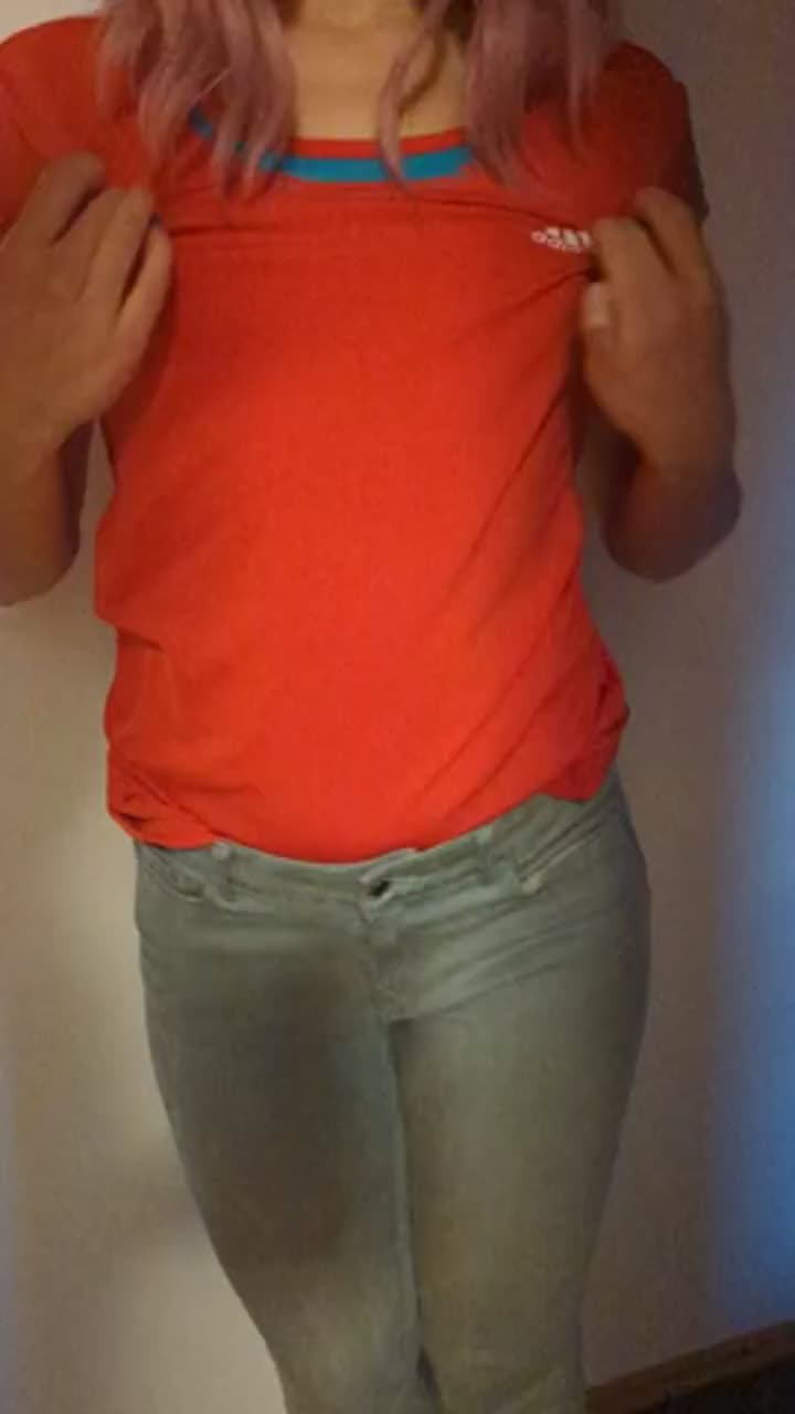 Hot Wife With Largest Nipples In The World : video clip