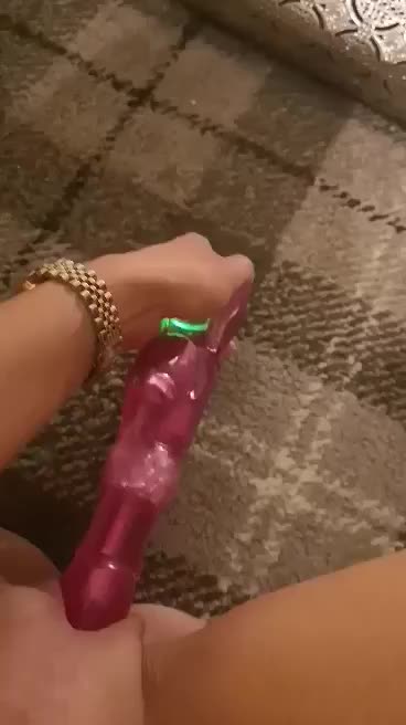 I’m so tight !! : video clip