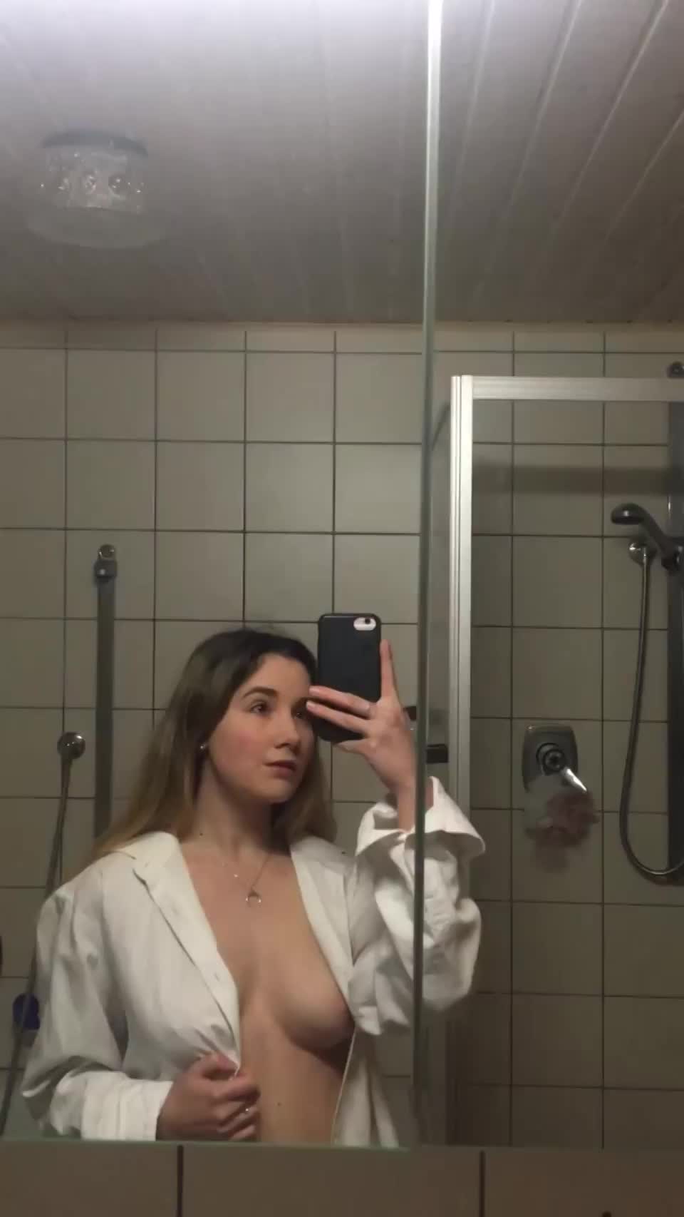 I have a juicy gift for you : video clip