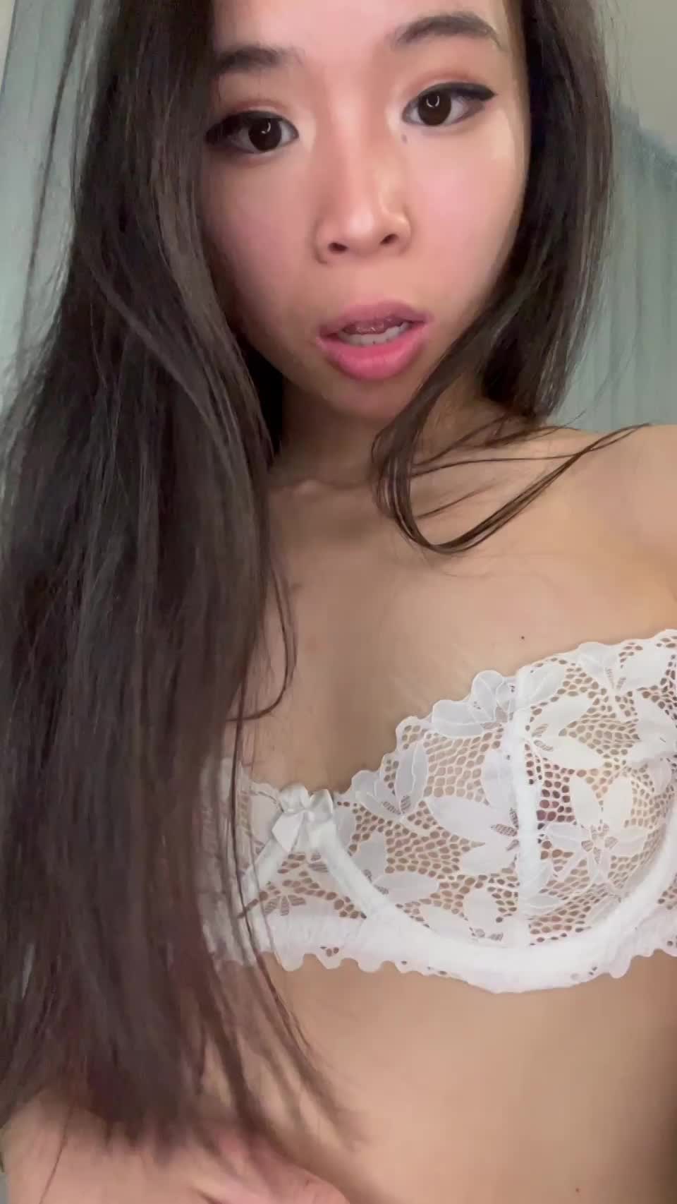 I caught my neighbor jerking off to this video : video clip