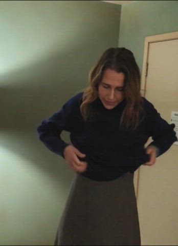 Josephine Decker showing her great body in HBO Room 104 S02E07 (2018) : video clip