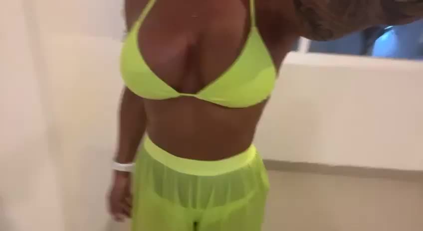 Took my boobs out on the way to the Neon party and ended up fucking the guy behind me quick in this hallway : video clip