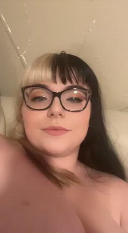 Where do I put my application in to be your big tiddy gf:) : video clip