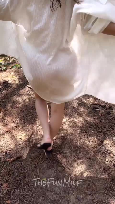 Cum for a quiet walk with me! [GIF] : video clip