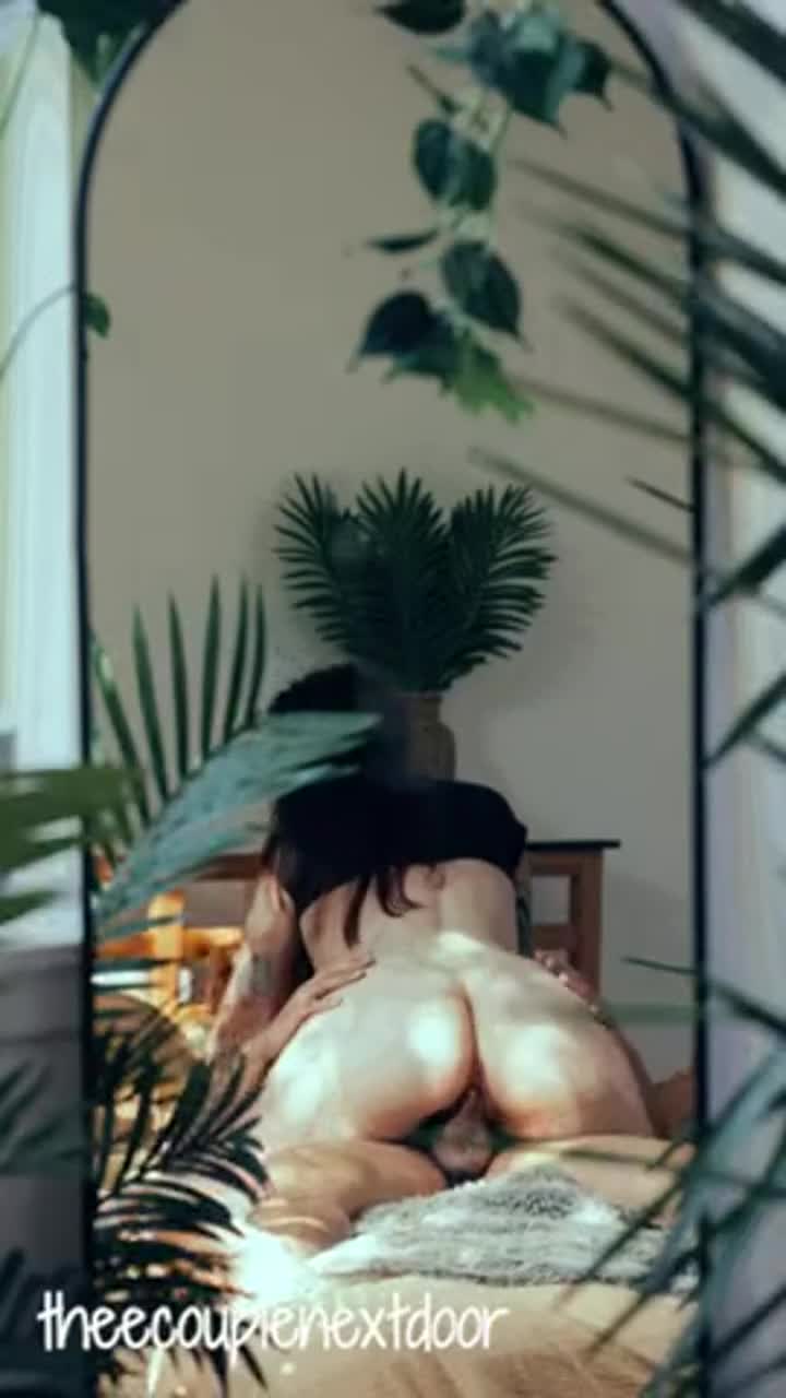 We love watching ourselves fuck😍 : video clip