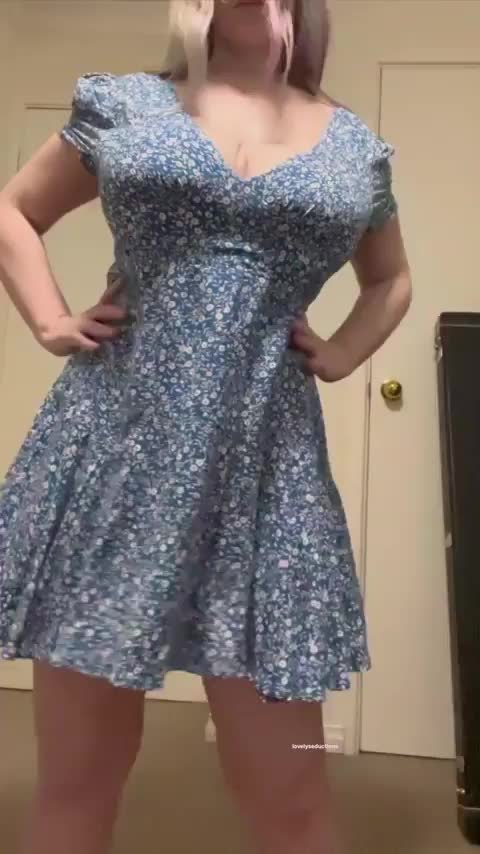 This dress always gets the guys attention ;) : video clip