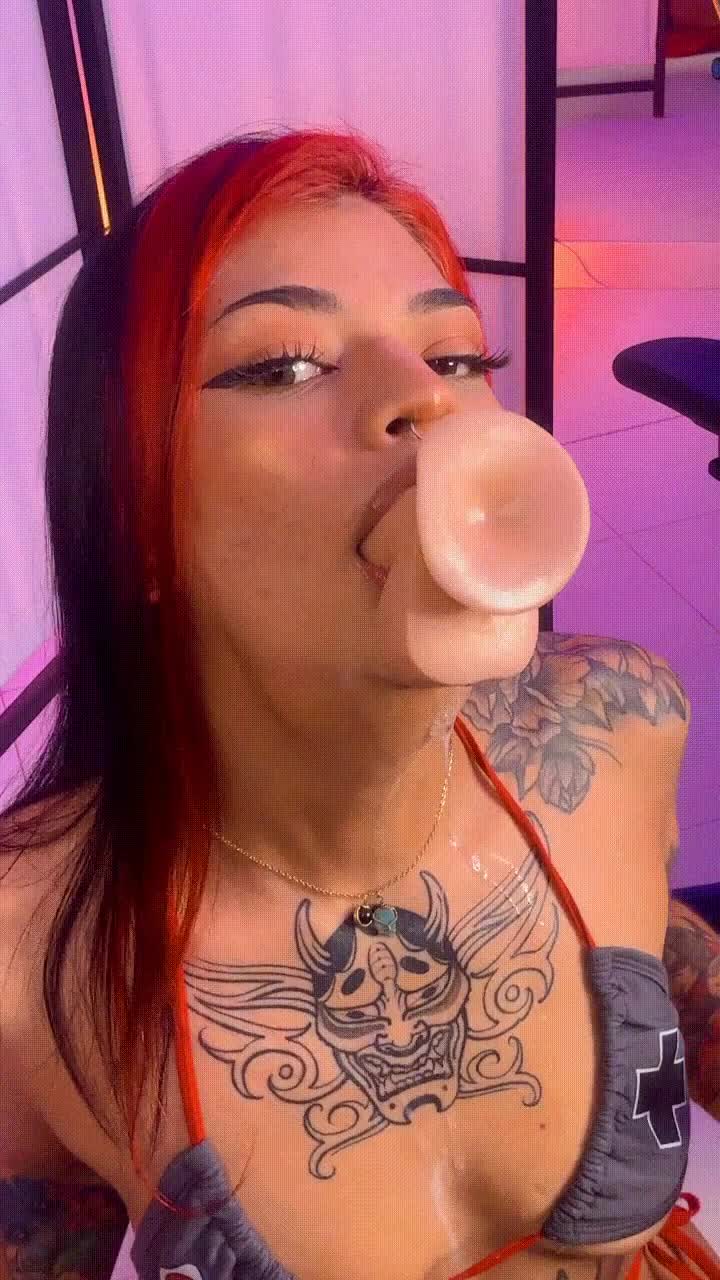 alt girls need to be put in their places : video clip