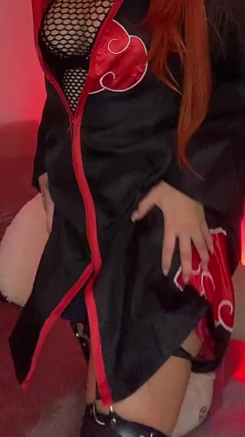 Pain [Naruto] (yisselcosplays) : video clip