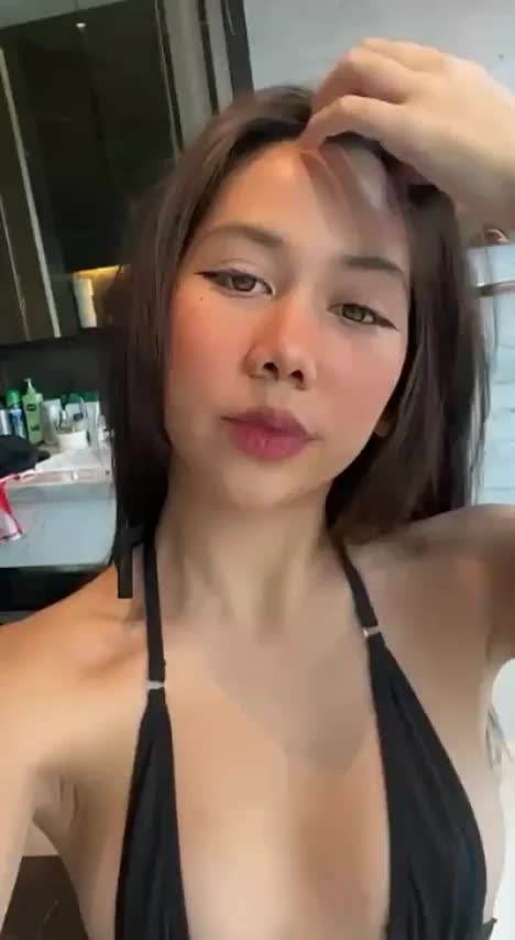 Does this asian body give you a bonner? : video clip