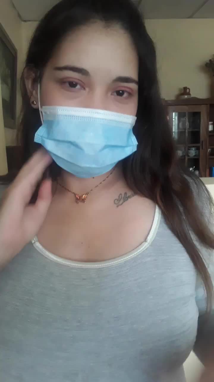 I dreamed that you touched my huge tits : video clip