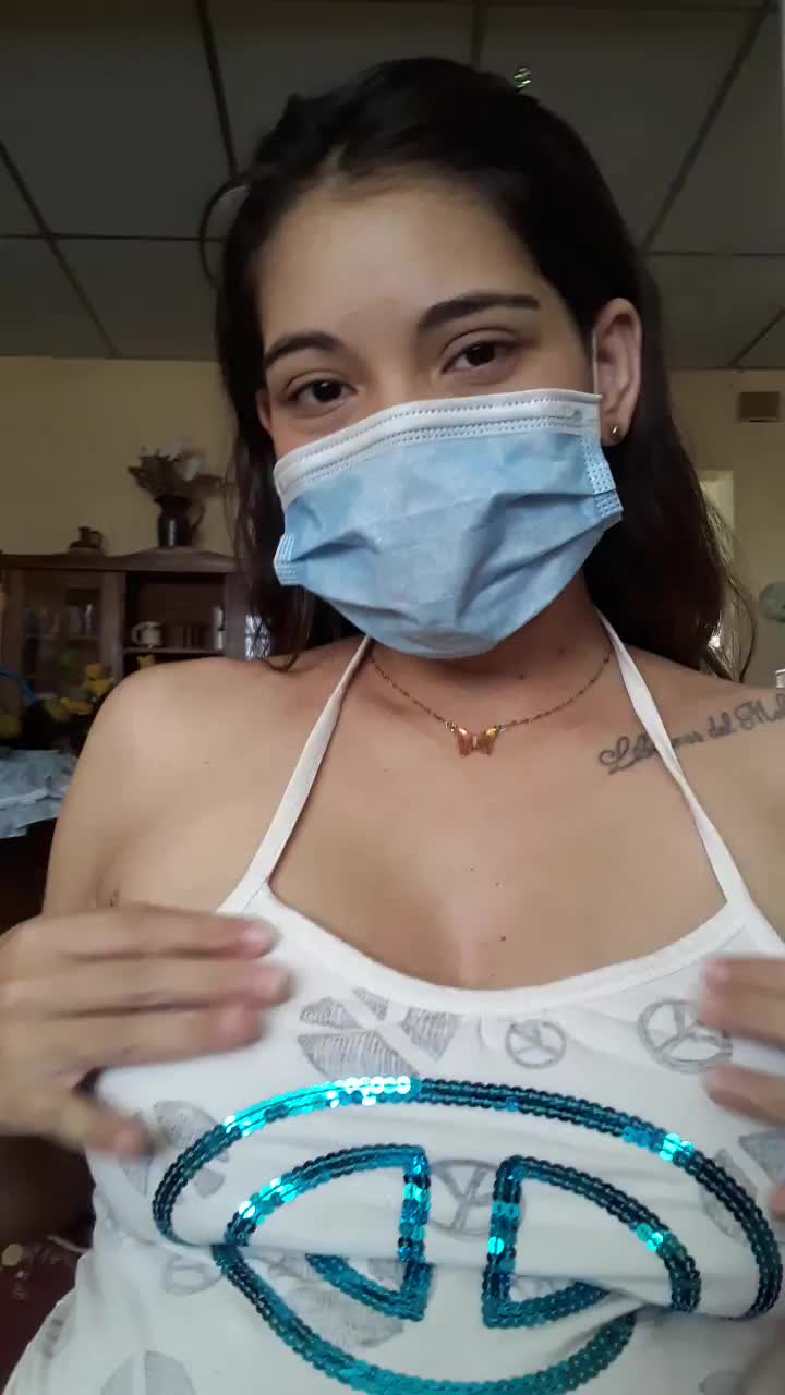 come eat my huge tits : video clip