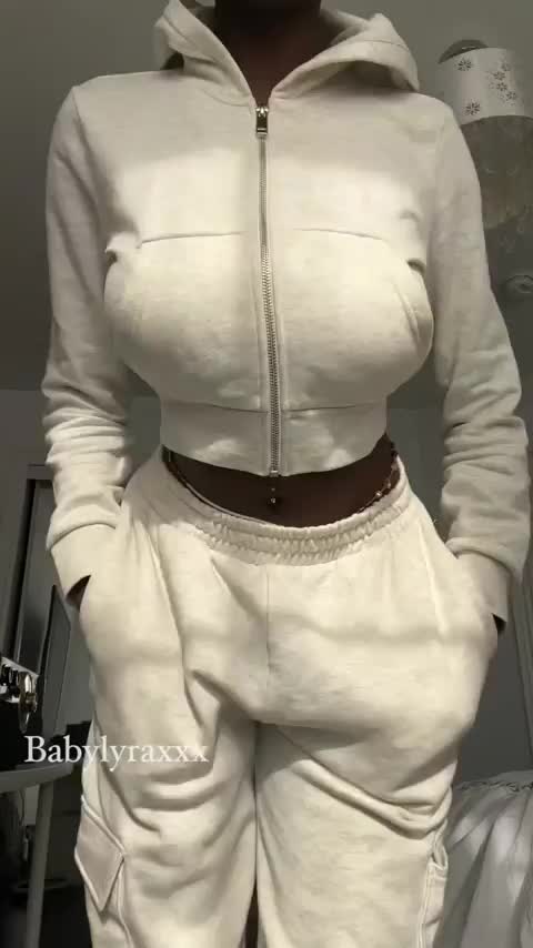 Sooo full and heavy! It’s time you suck some chocolate tits 😊 : video clip