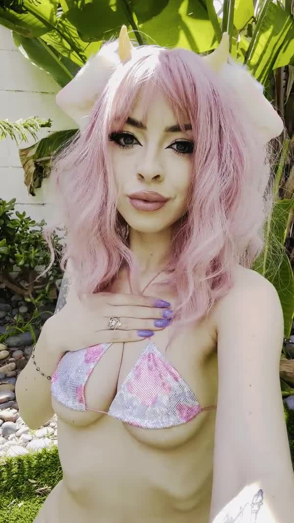 A body that pleases beyond imagination : video clip