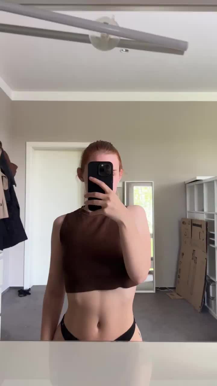 F18, am I too young for older men? : video clip